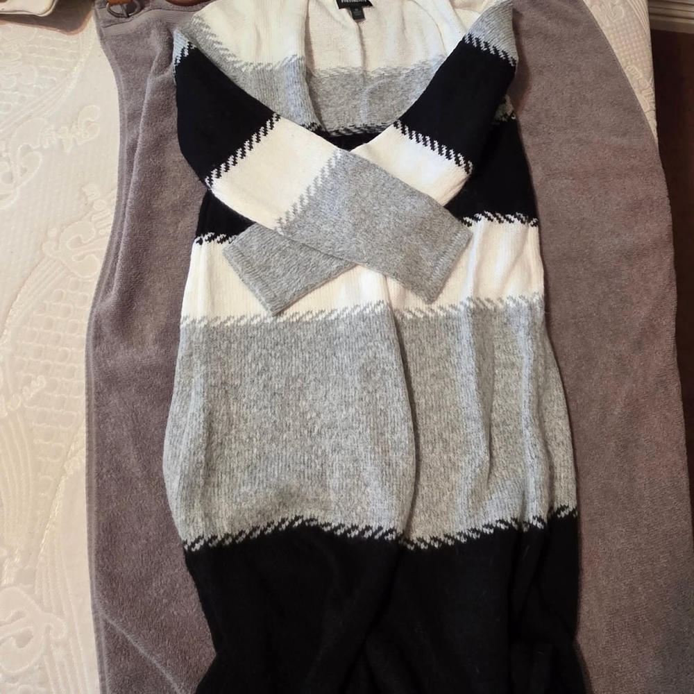 Chic Striped Black and Gray Women's Cardigan